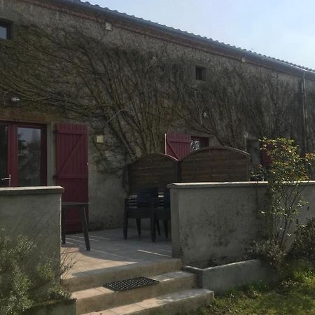 Gites de la Bonaudrie Combrand Extérieur photo