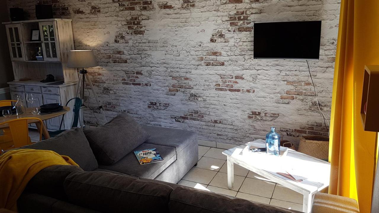 Gites de la Bonaudrie Combrand Extérieur photo